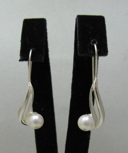 Silver earrings - E000435