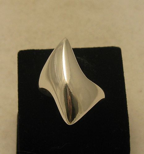 Silver ring - R000464
