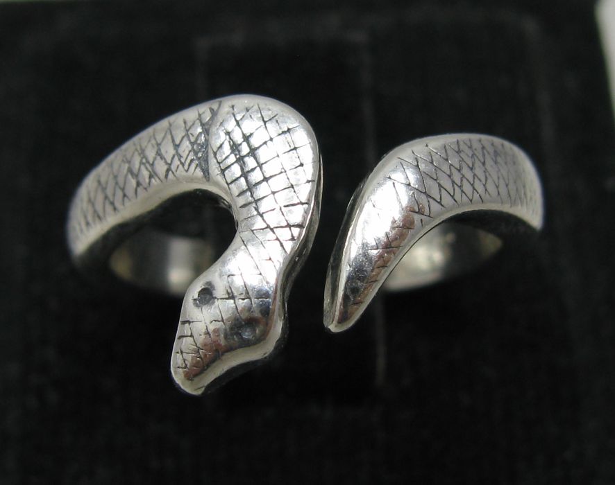 Silver ring - R001111