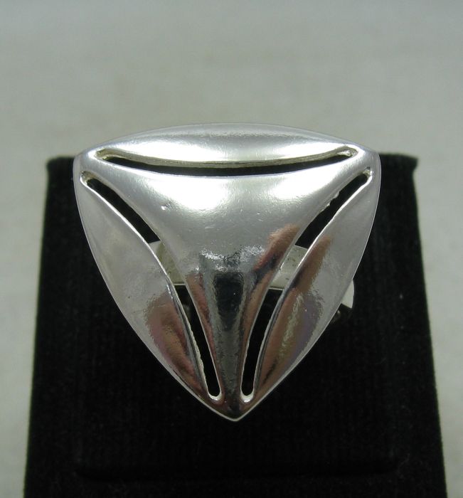 Silver ring - R001178